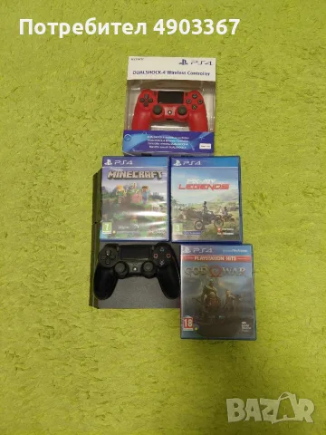 Продавам PS4 FAT, с два джойстика , единия от тях е нов и 3 игри и зарядна станция подарък.