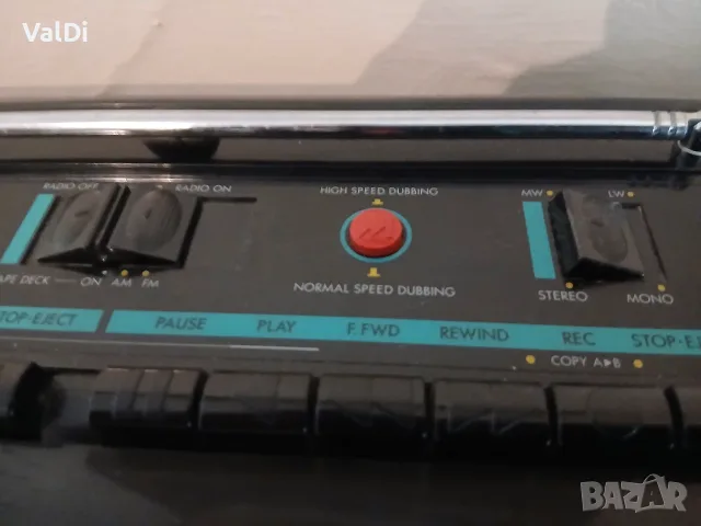 Радиокасетофон Philips D8088, снимка 4 - Радиокасетофони, транзистори - 56642319