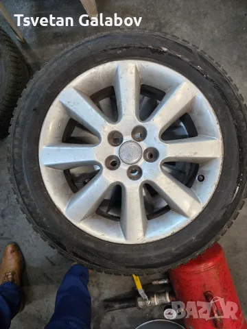 Оригинални джанти Toyota Avensis 16" със зимни гуми Goodyear 205/55 R16