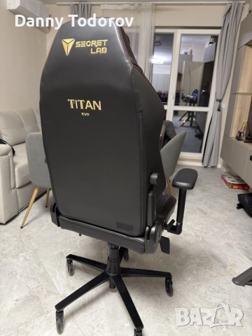 Secretlab TITAN Evo Regular Stealth – NEO Hybrid Leatherette, снимка 4 - Столове - 56575251