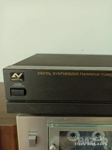  INIVERSUM  T 46010 стерео тунер, снимка 2 - Ресийвъри, усилватели, смесителни пултове - 56746215