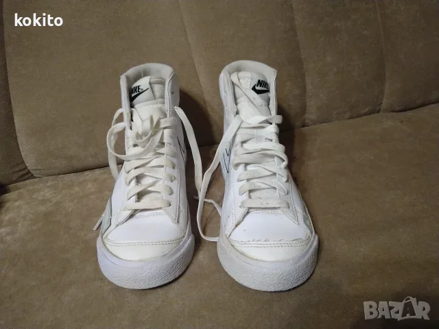 Nike - високи маратонки номер 35.5, снимка 4 - Детски маратонки - 56749806