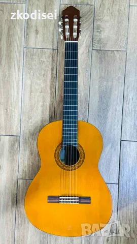 Китара YAMAHA C40
