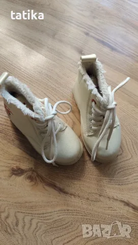 Детски боти с Мини Маус, снимка 3 - Детски боти и ботуши - 56623915