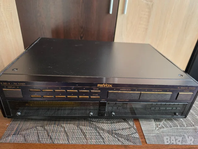 Продавам тунер Revox B260S 