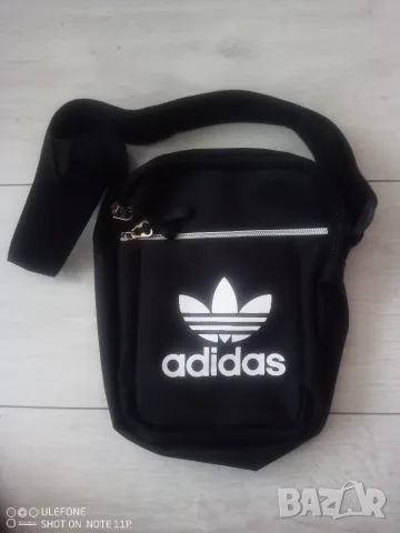 Мъжка чантичка за рамо Adidas с регулируема дръжка