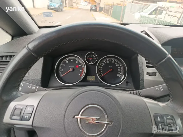 Opel Zafira - Опел Зафира, снимка 16 - Автомобили и джипове - 54138210