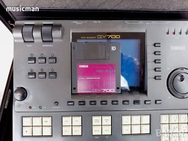 Yamaha QY-700 Music Seguencer, снимка 2 - Синтезатори - 56731035