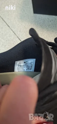 Маратонки Nike Air Liquid Max, снимка 5 - Спортни обувки - 56683350
