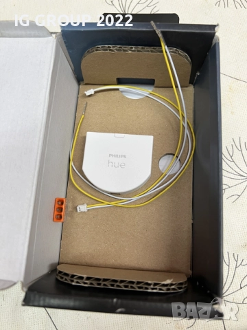 Philips Hue Wall Switch Module – смарт модул за стенен ключ / Zigbee, снимка 2 - Смарт домашни устройства (Smart Home) - 56687907