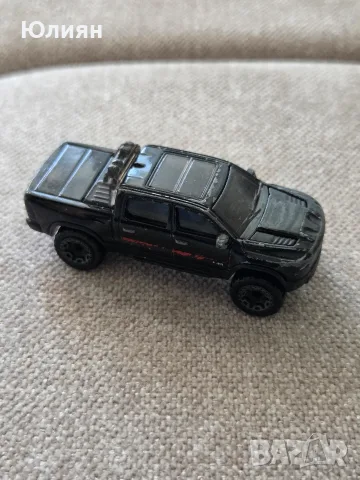 ​Метална количка Hot Wheels – '23 Ram 1500
