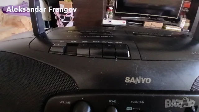 SANYO MCD - Z8F  радиокасетофон CD, снимка 10 - Радиокасетофони, транзистори - 56619911