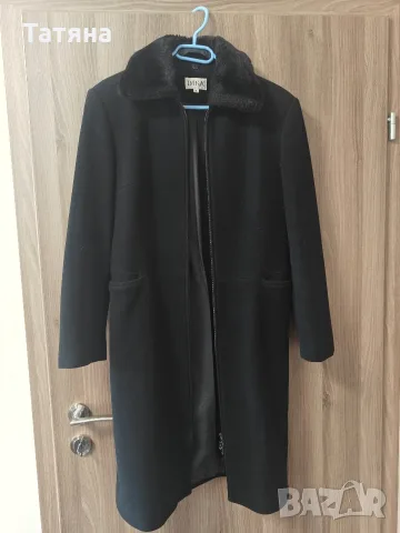 Палто DIKA
Цена 35 €
, снимка 2 - Палта, манта - 56751678