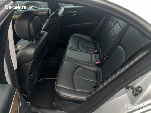 Mercedes-Benz E 320 Уникален, снимка 10 - Автомобили и джипове - 56640531