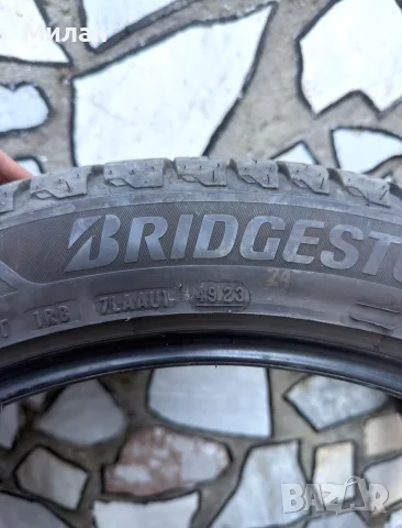 BRIDGESTONE alenza 295 40 21 DOT 4923, снимка 3 - Гуми и джанти - 56594365