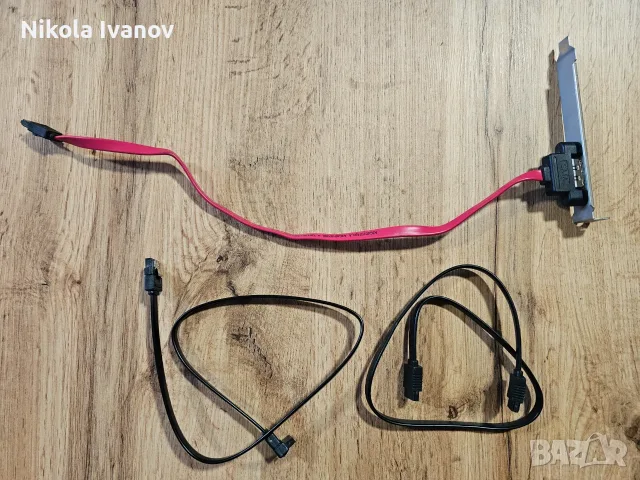 Комплект 2x SATA кабели за HDD / SSD и 1x eSATA кабел със задна PCI планка