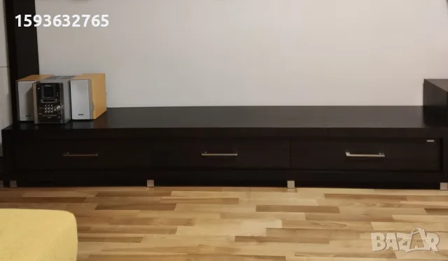Италиански дизайнерски TV шкаф от MDF