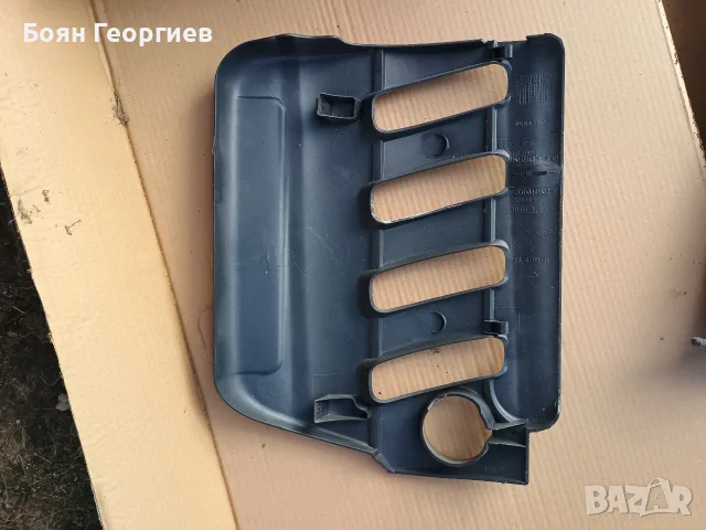 Декоративен капак двигател Рено Меган , снимка 2 - Части - 56562064