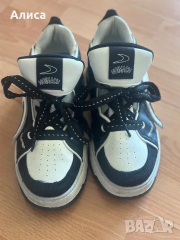 Дамски кецове Nike  номер 40, снимка 2 - Кецове - 56716421