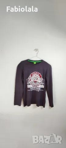 Hugo Boss sweater M, снимка 2 - Тениски - 56566412