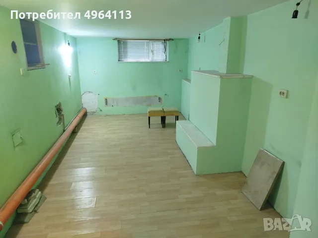 Многостаен, самостоятелен вход и мазета 