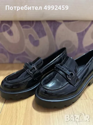 Продавам дамски лоуфъри