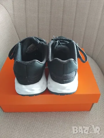 Детски Маратонки Nike номер 30, снимка 4 - Детски маратонки - 56677975