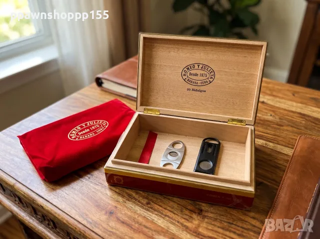 Луксозна дървена кутия за пури Romeo y Julieta 20 Hidalgos Habana Cuba (С кадифен калъф)
