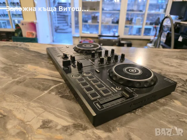 DJ Контролер Pioneer DDJ-200 , снимка 3 - Ресийвъри, усилватели, смесителни пултове - 56571183