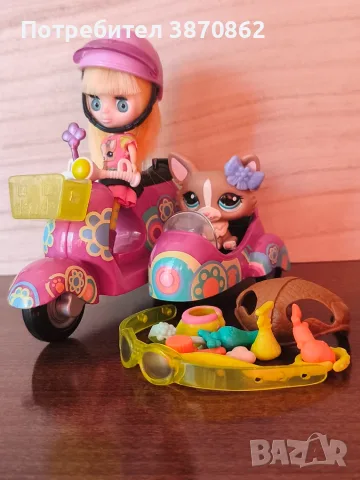 Littlest Pet Shop (LPS) Blythe on Scooter with a Corgi Pet (2010 г.)