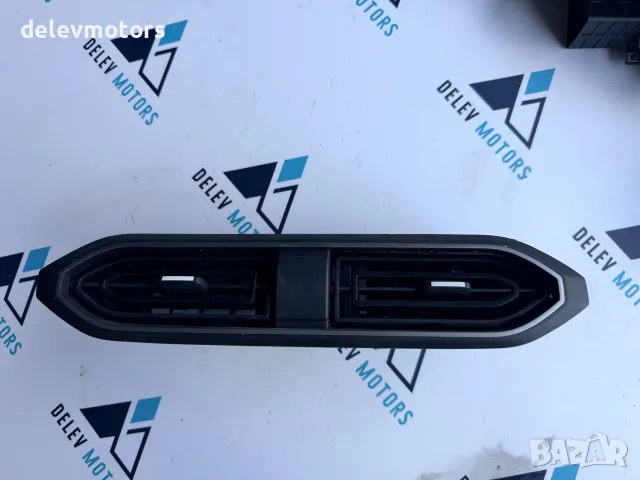 687605385R средни въздуховоди духалки от Dacia Sandero 3 1.0 TCe ECO-G