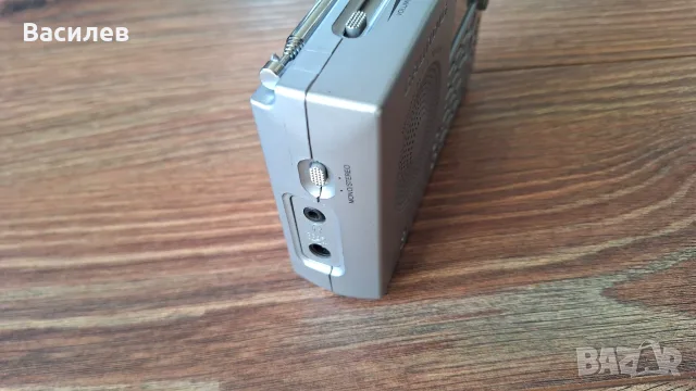 Grundig YACHT BOY (Porsche) P 2000, снимка 3 - Радиокасетофони, транзистори - 56582436
