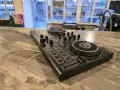 DJ Контролер Pioneer DDJ-200 , снимка 3