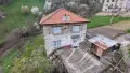 Къща на два етажа с двор , снимка 1