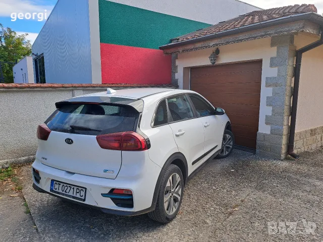Kia E Niro 64 KW  204 к.с., снимка 3 - Автомобили и джипове - 56697021
