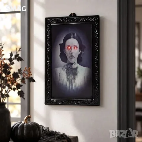 Halloween декоративна картина със страховито лице на млада_1265365