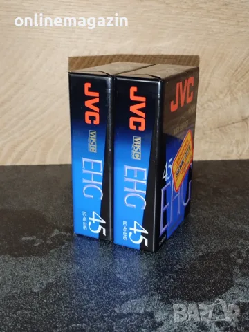 Компактни видеокасети Compact VHS JVC , снимка 3 - Други жанрове - 56629153