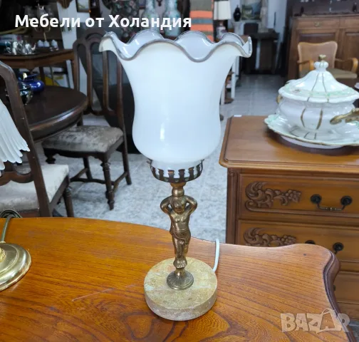 Класически настолни лампи, снимка 2 - Настолни лампи - 56710736
