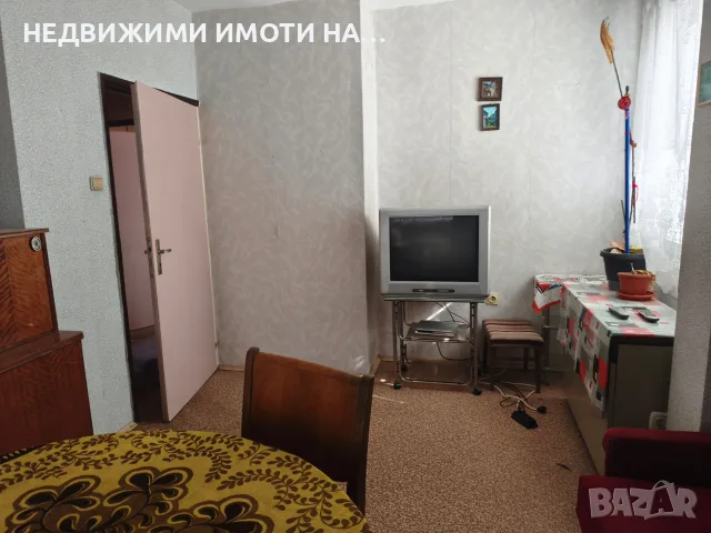 Тристаен апартамент в супер център , снимка 8 - Апартаменти - 56694175