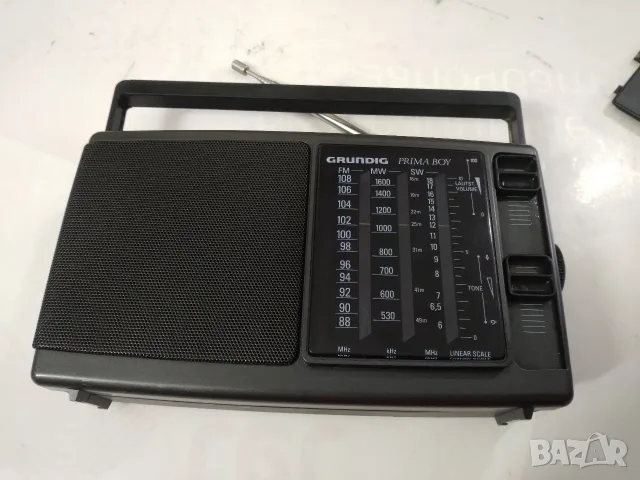 Радиоприемник GRUNDIG PRIMA BOY 70K, снимка 2 - Радиокасетофони, транзистори - 56646396