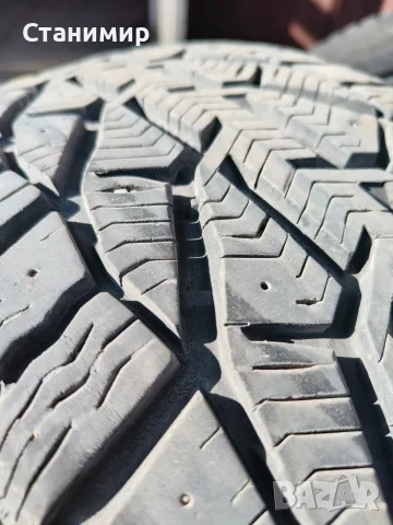 Зимни гуми 225/55 R18, снимка 3 - Гуми и джанти - 56562598