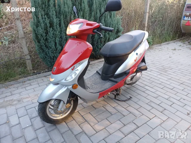 Скутер PEUGEOT V-CLIC 49 кубика