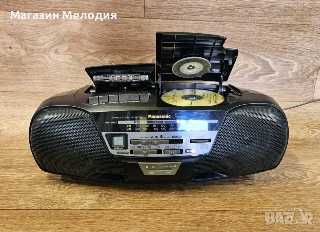 Радиокасетофон с CD Panasonic RX-DS11 – Японско качество и мощен звук от златната ера