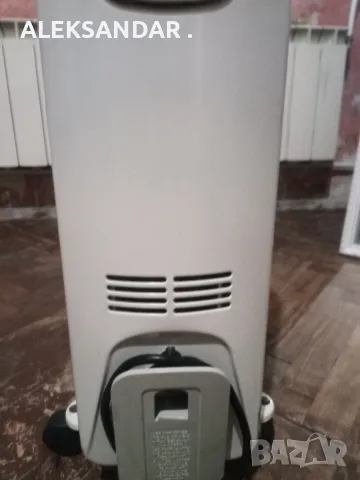 Delonghi Радиатор Маслен, снимка 3 - Радиатори - 56701924