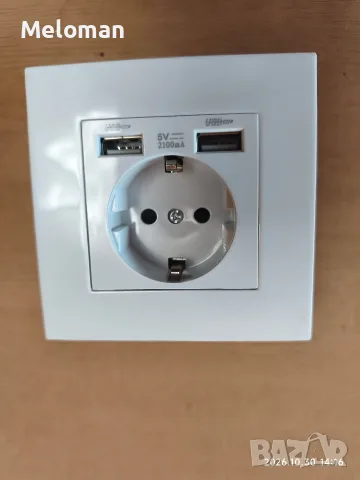 Продавам нов контакт с два USB порта