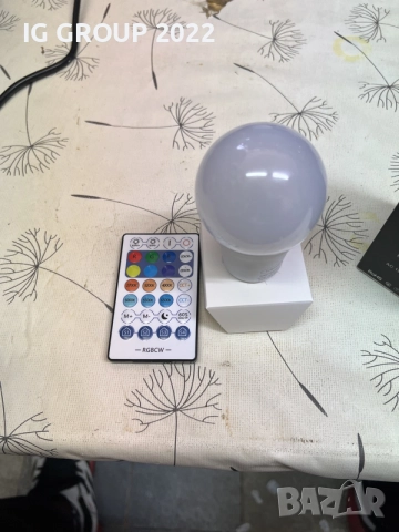 Smart LED крушка E27 10W RGB+CCT – Wi-Fi + Bluetooth с дистанционно
