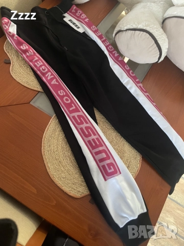 Дамска тениска и долница Guess, снимка 3 - Спортни екипи - 56617923