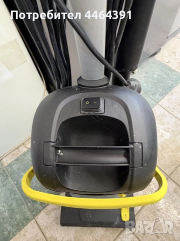 Подопочвстваща машина за под KARCHER, снимка 2 - Прахосмукачки - 56653993