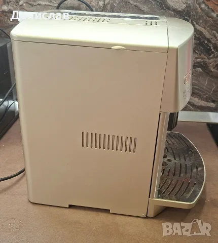 Кафеавтомат / Кафемашина Delonghi Magnifica , снимка 5 - Кафемашини - 56662714